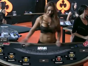 Sexy Dealer(Croupier) Holly  Online