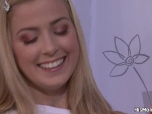 Mom and girl lesbian action on the kitchen