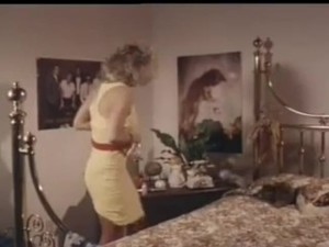 Vintage - M*ther knows best