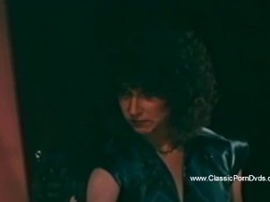 Vintage Couple Gets Peace After Fighting