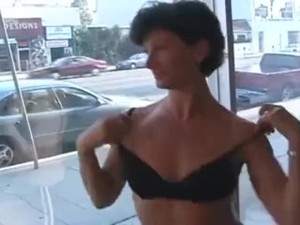 Vintage pornstar Sharon Mitchell sucent